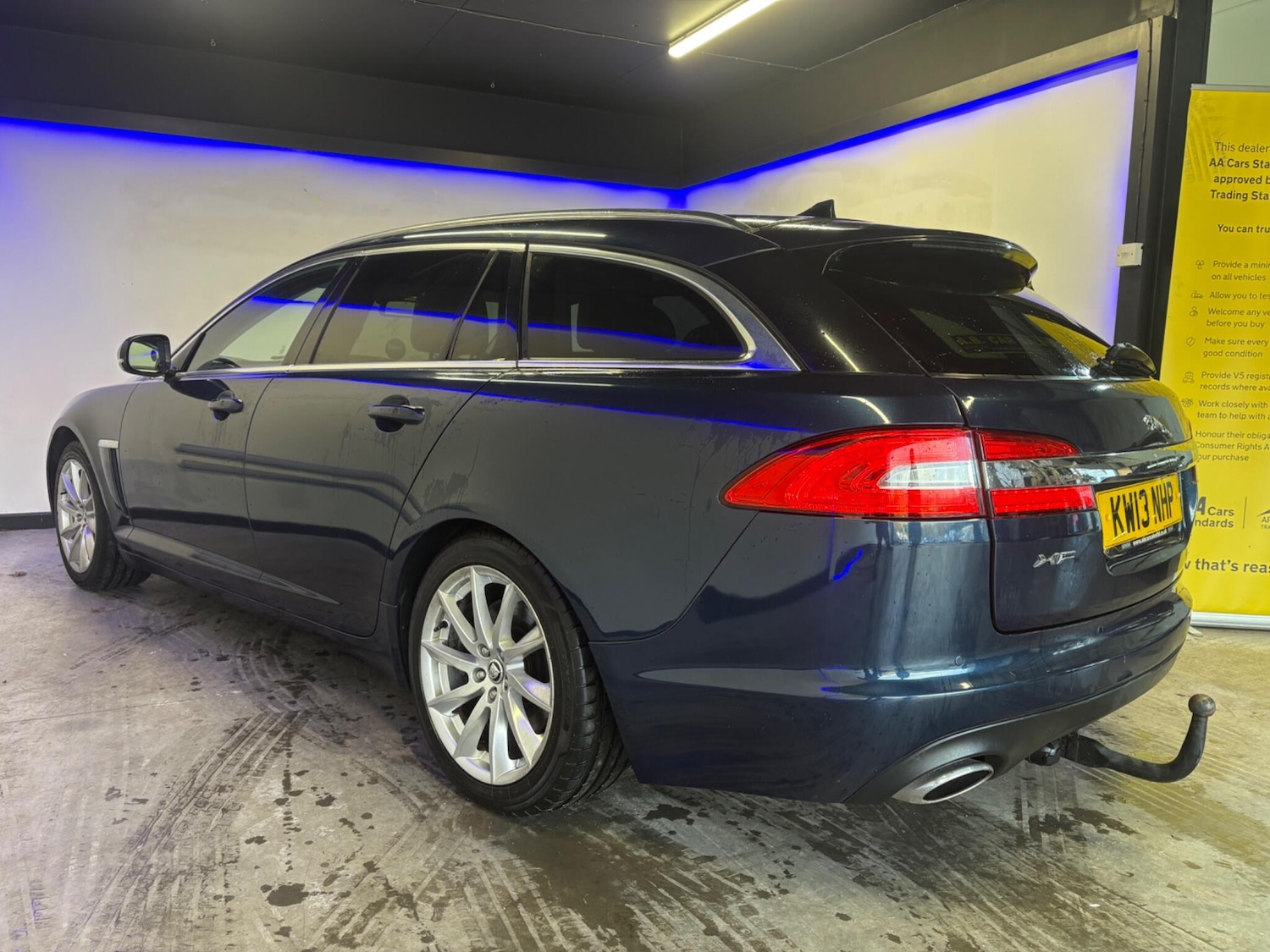 Used Jaguar XF 2013 for sale - 77025300: Photo 9