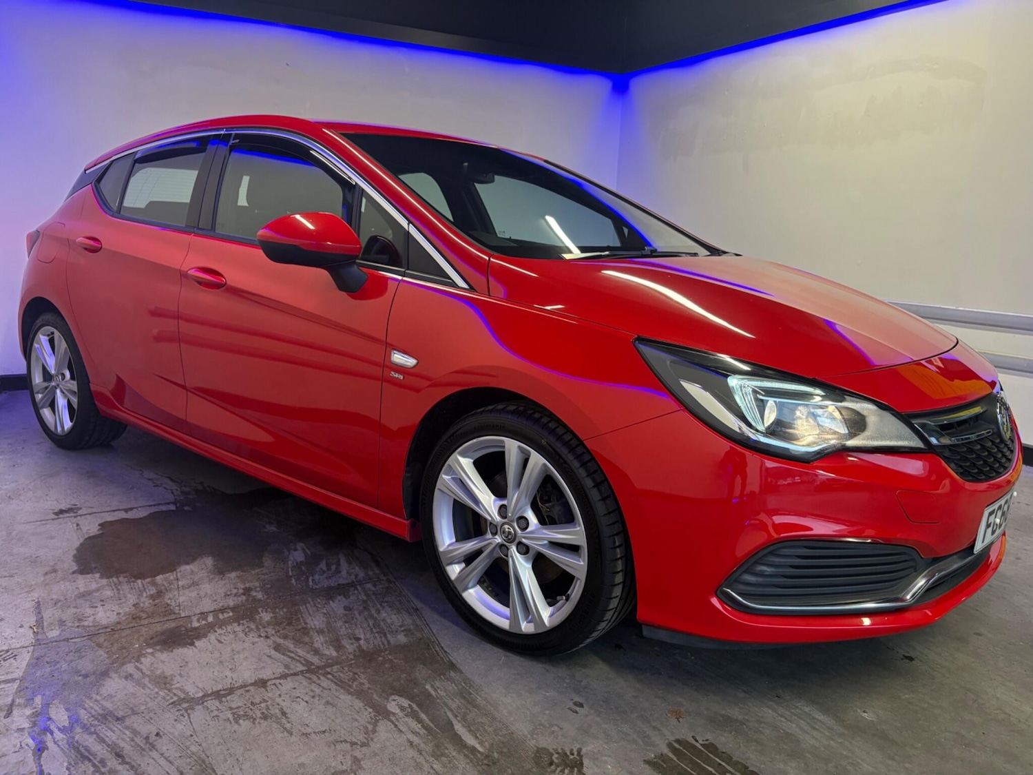 Used Vauxhall Astra 2018 for sale - 77411304: Photo 1