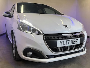 Used Peugeot 208 2017 for sale - 76660155: Photo