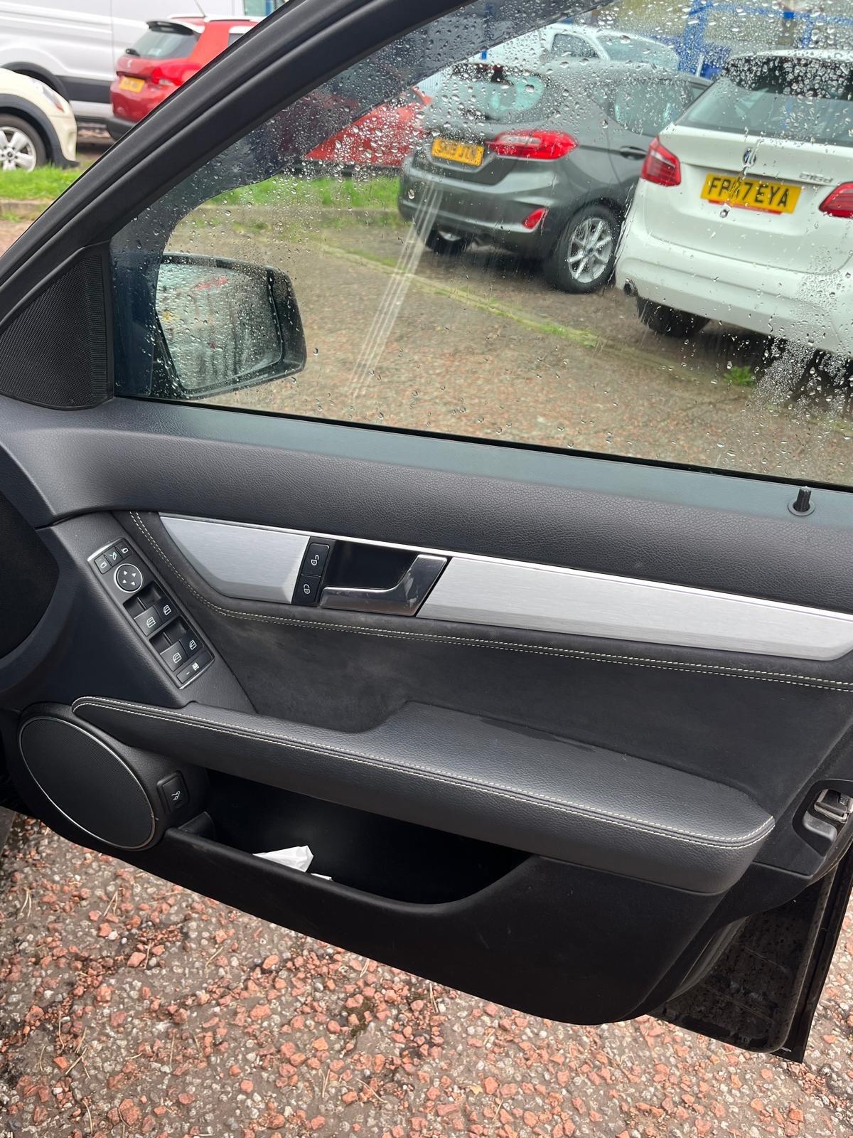 Used Mercedes-Benz C Class 2014 for sale - 77784278: Photo 10