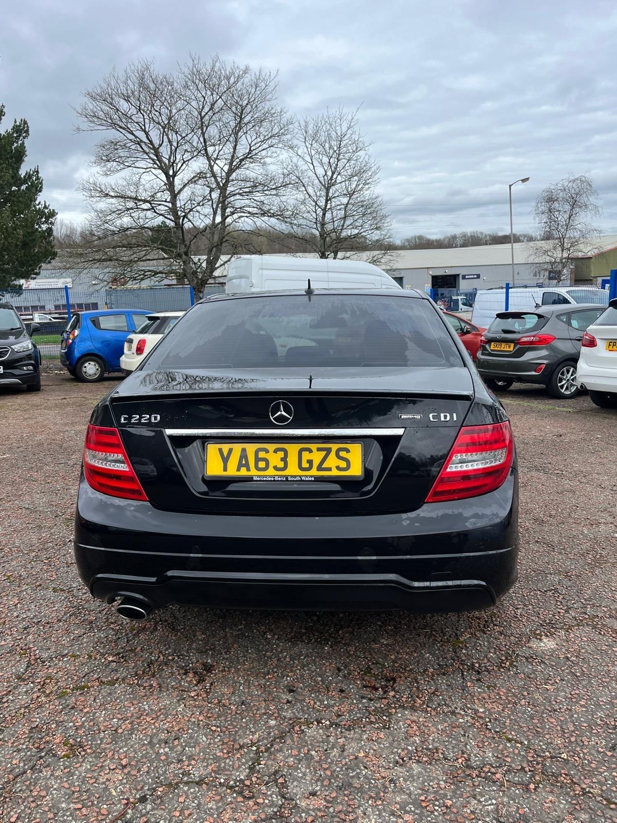 Used Mercedes-Benz C Class 2014 for sale - 77784278: Photo 5