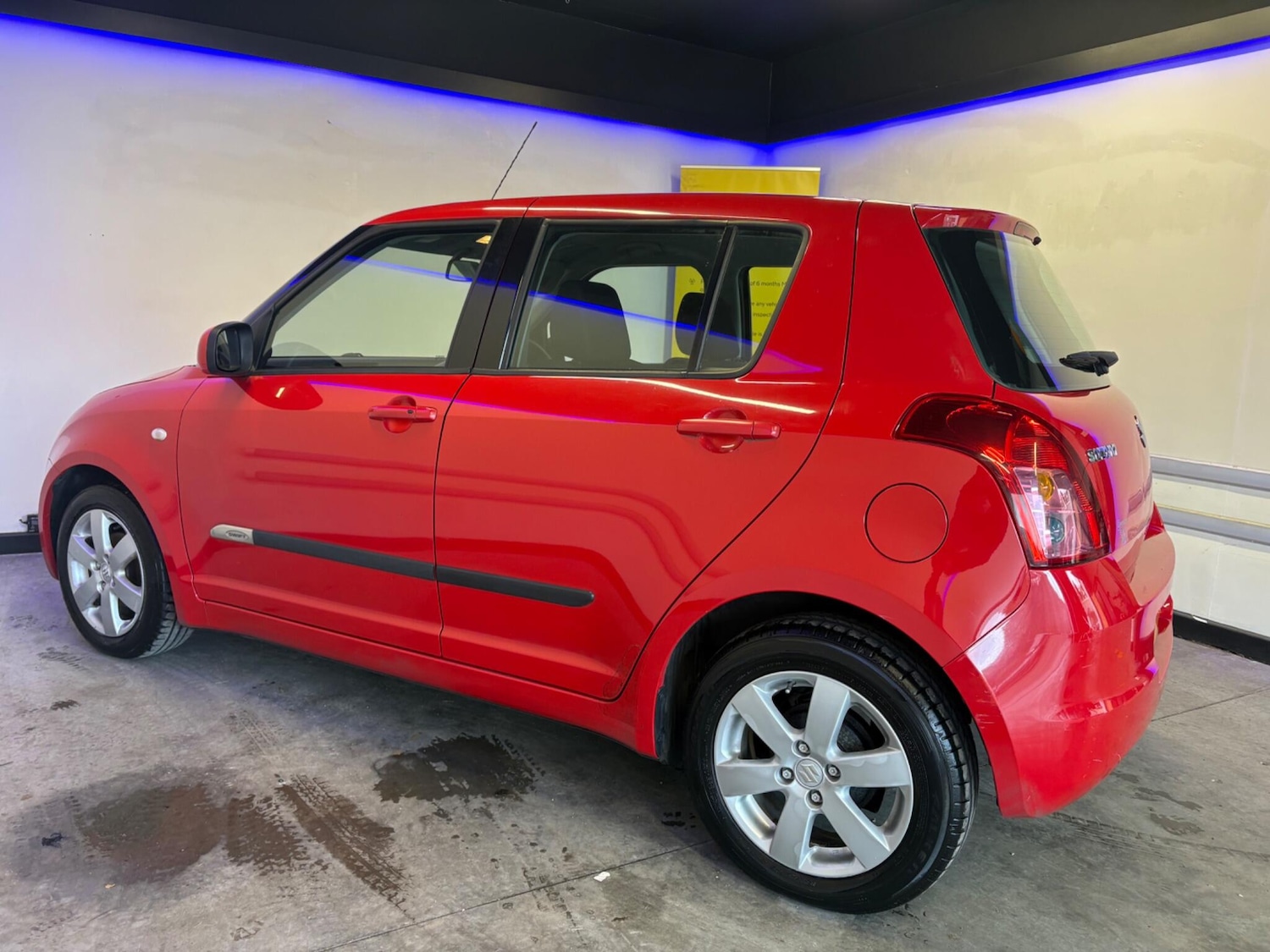 Used Suzuki Swift 2010 for sale - 77882958: Photo 10