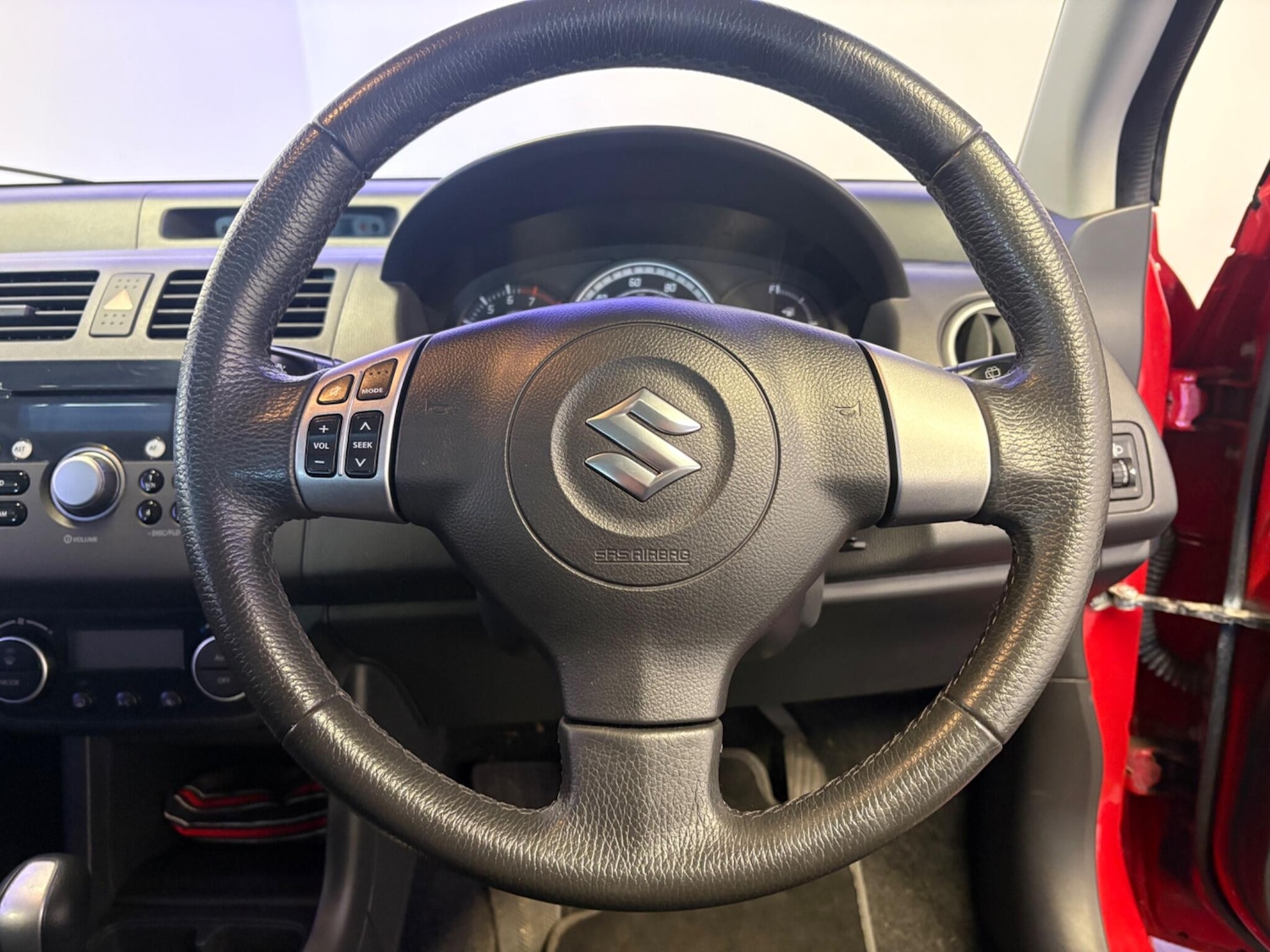 Used Suzuki Swift 2010 for sale - 77882958: Photo 16