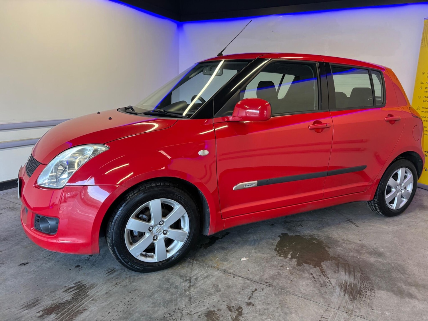 Used Suzuki Swift 2010 for sale - 77882958: Photo 5