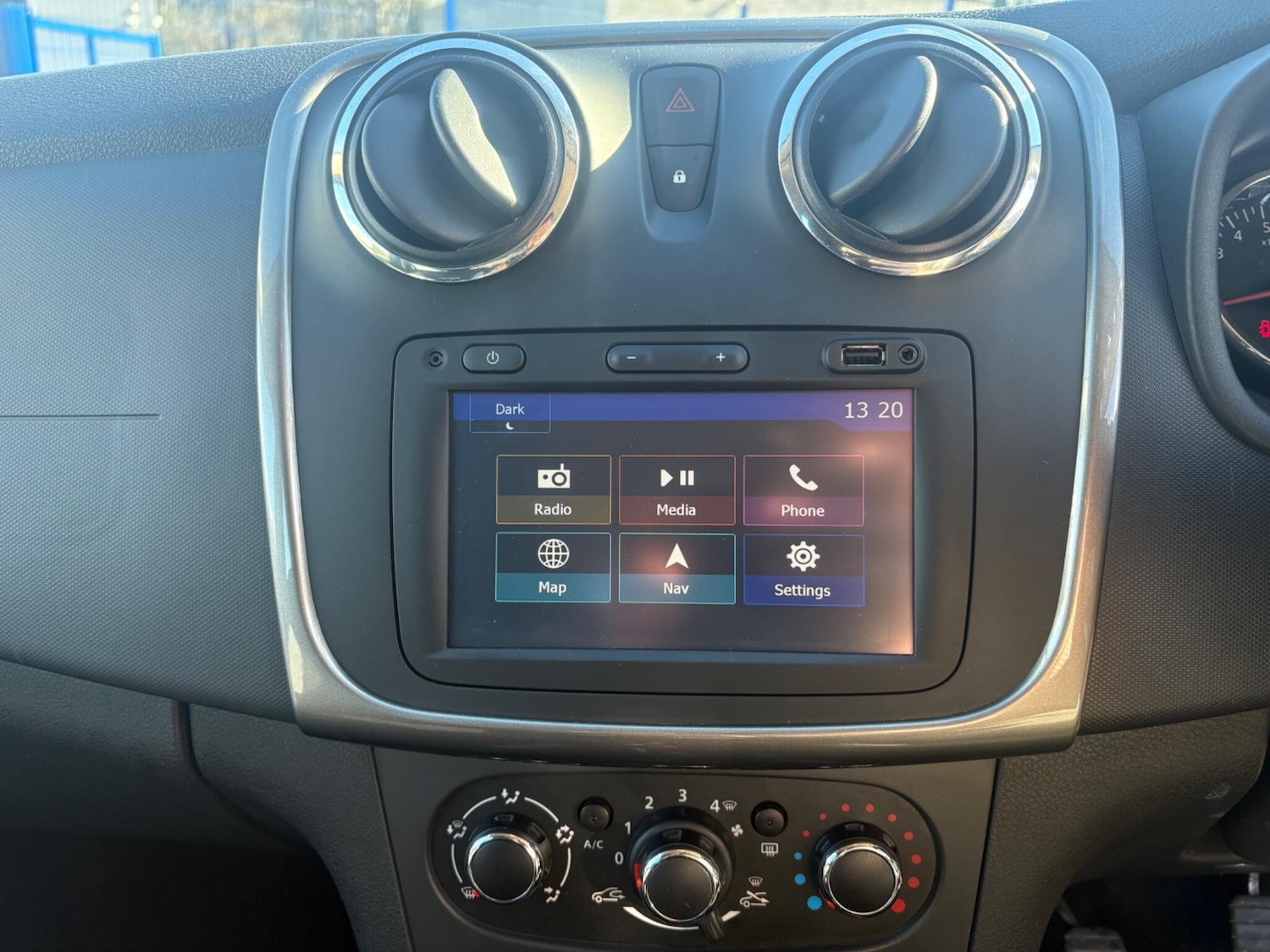 Used Dacia Sandero Stepway for sale - 77695924: Photo 13