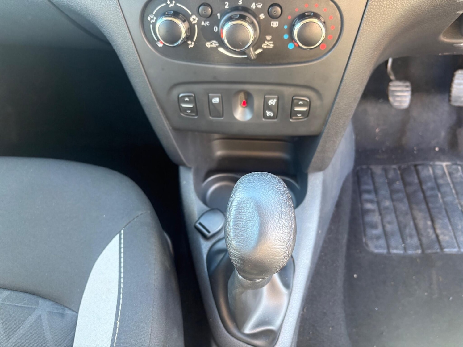 Used Dacia Sandero Stepway for sale - 77695924: Photo 15