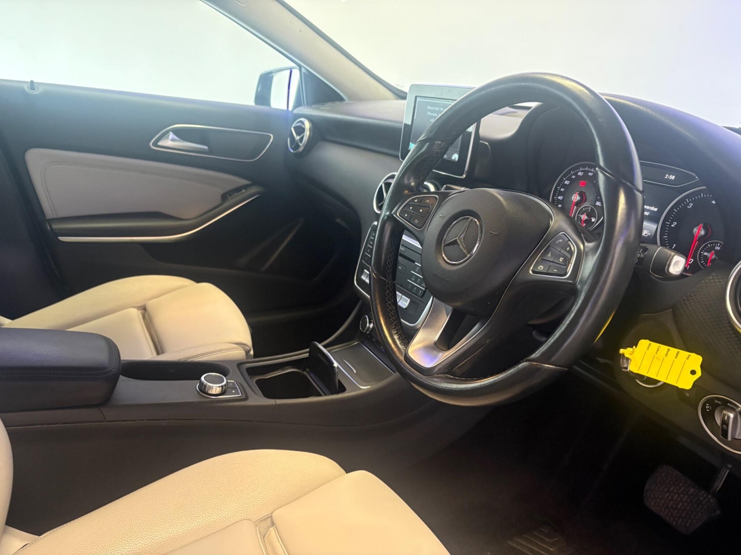 Used Mercedes-Benz A-Class 2016 for sale - 78047901: Photo 11