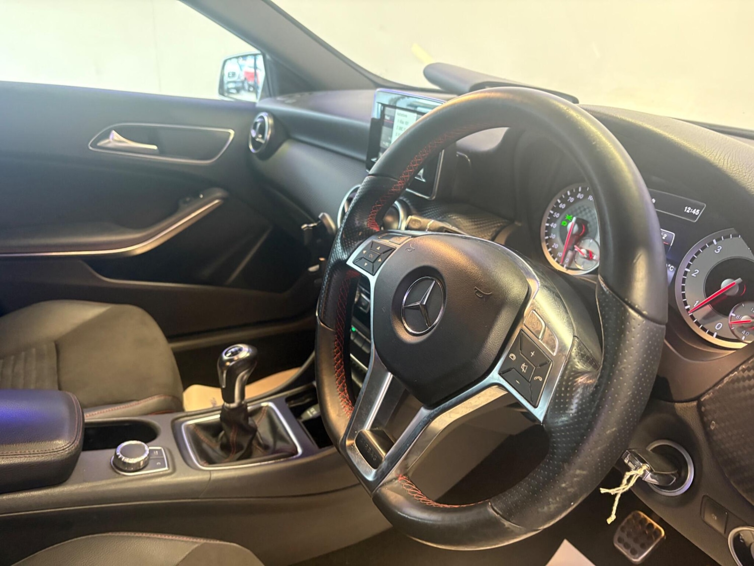 Used Mercedes-Benz A-Class 2014 for sale - 77305529: Photo 10