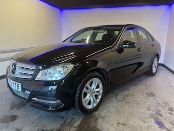 Used Mercedes-Benz C Class 2013 for sale - 77029277: Photo