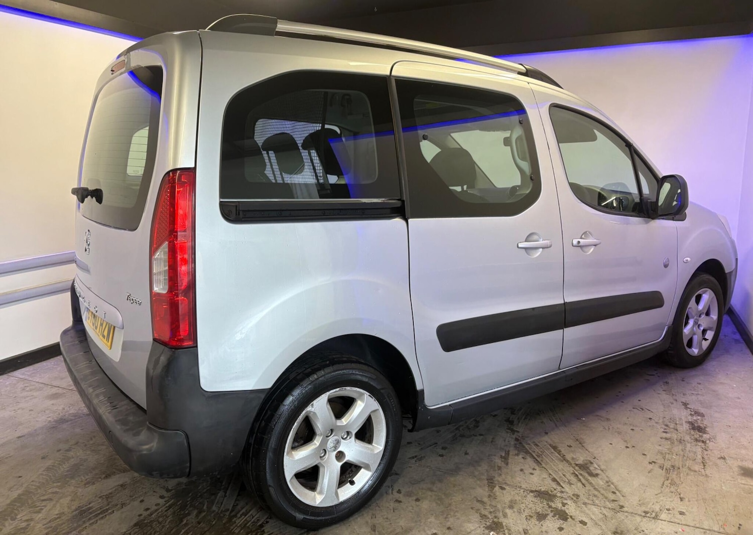 Used Peugeot Partner Tepee 2011 for sale - 77029842: Photo 10