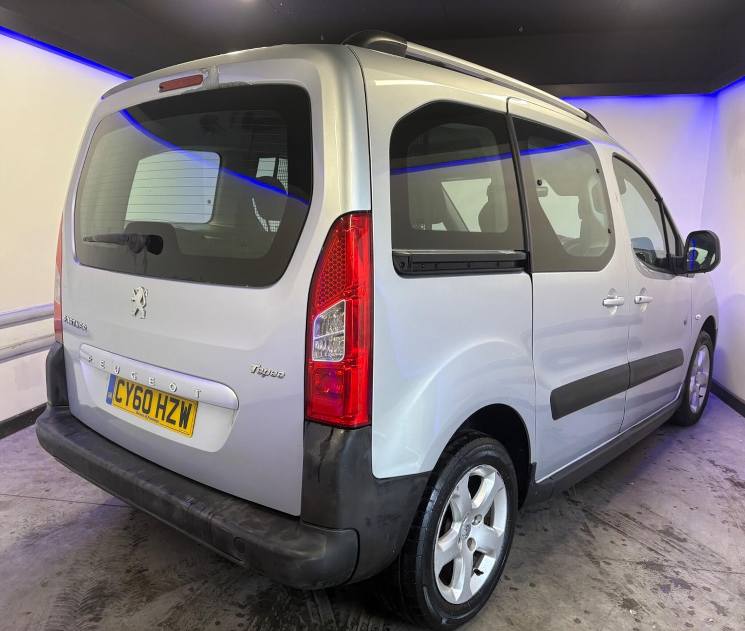 Used Peugeot Partner Tepee 2011 for sale - 77029842: Photo 11