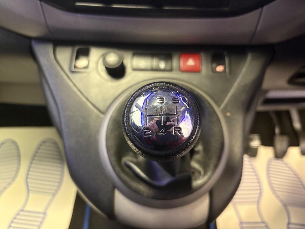 Used Peugeot Partner Tepee 2011 for sale - 77029842: Photo 18