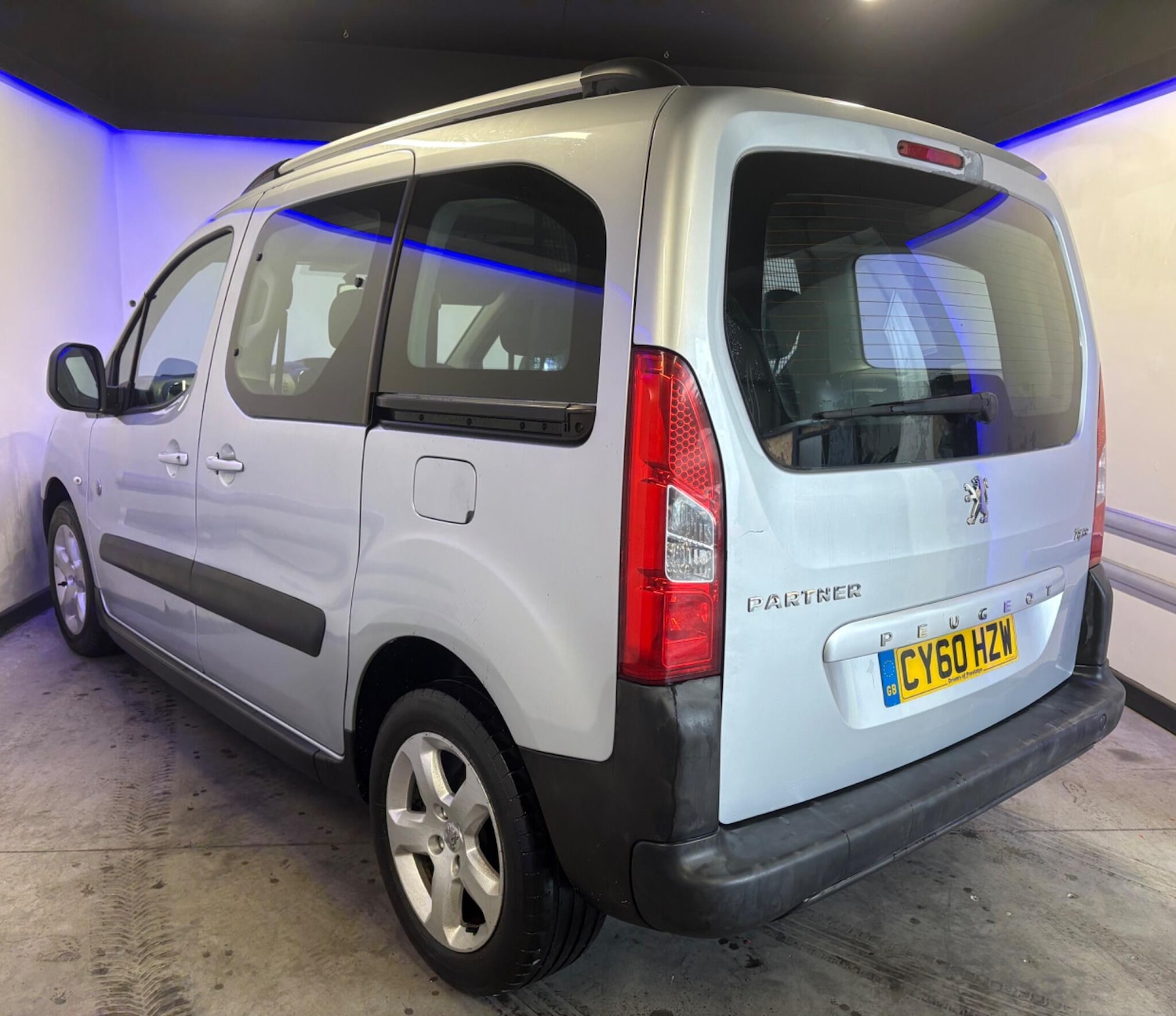 Used Peugeot Partner Tepee 2011 for sale - 77029842: Photo 8