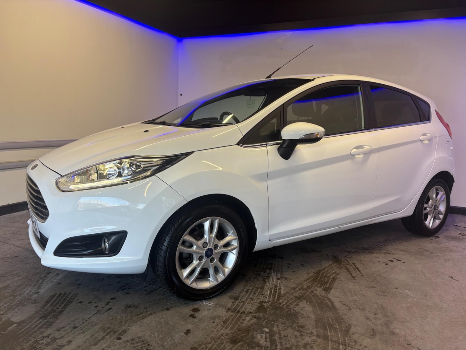 Used Ford Fiesta 2015 for sale - 77025287: Photo 4