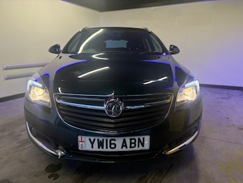 Used Vauxhall Insignia 2016 for sale - 77040922: Photo