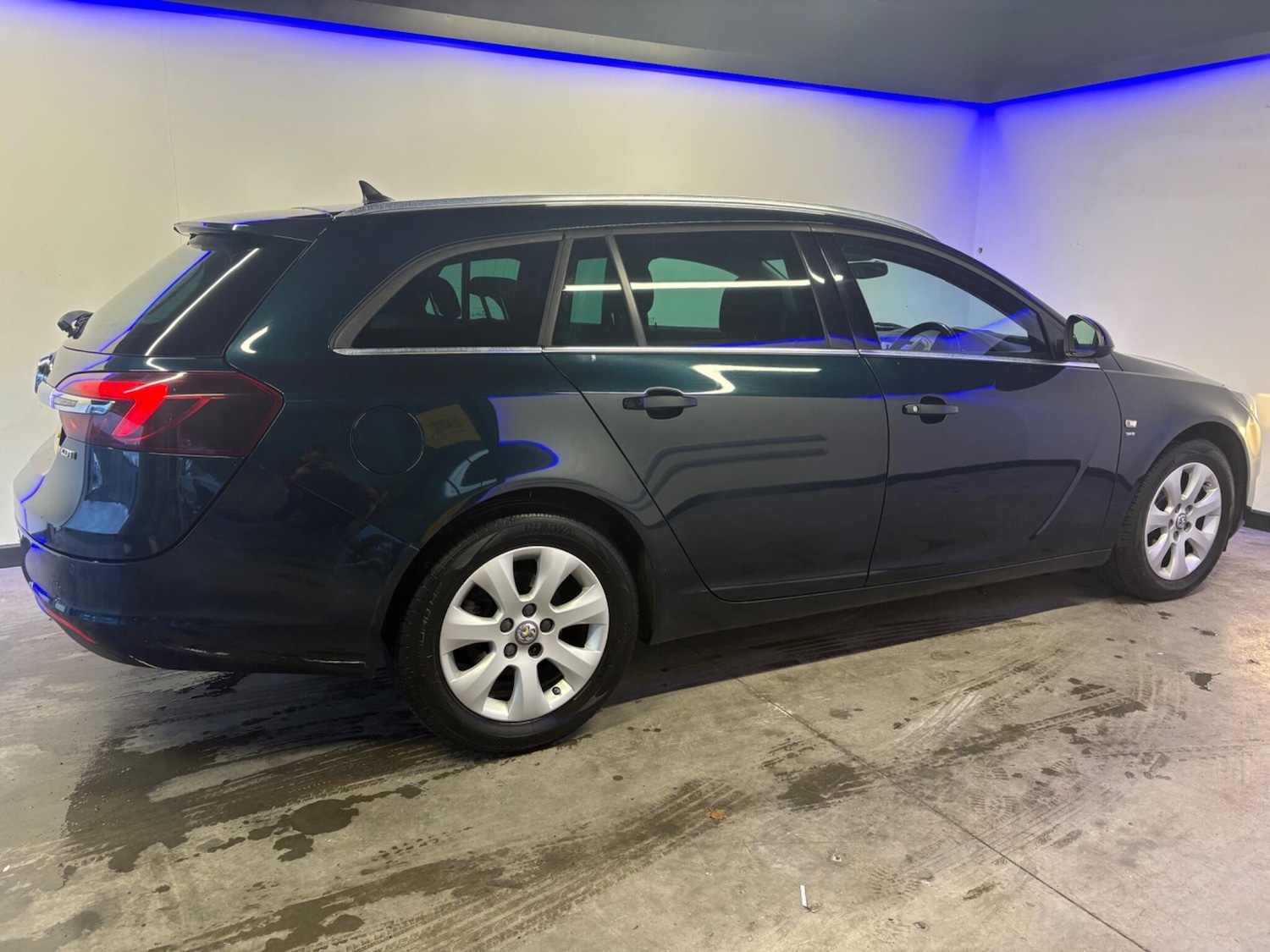 Used Vauxhall Insignia 2016 for sale - 77040922: Photo 6