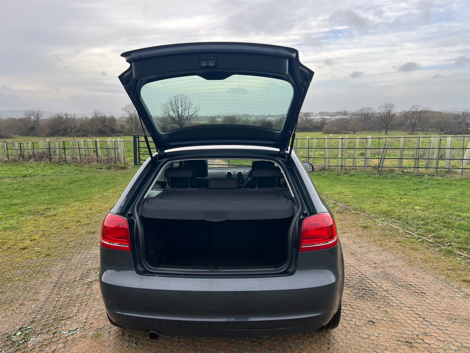 Used Audi A3 2010 for sale - 77189572: Photo 10