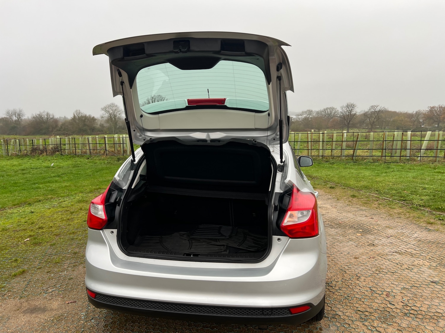 Used Ford Focus 2012 for sale - 76910981: Photo 14