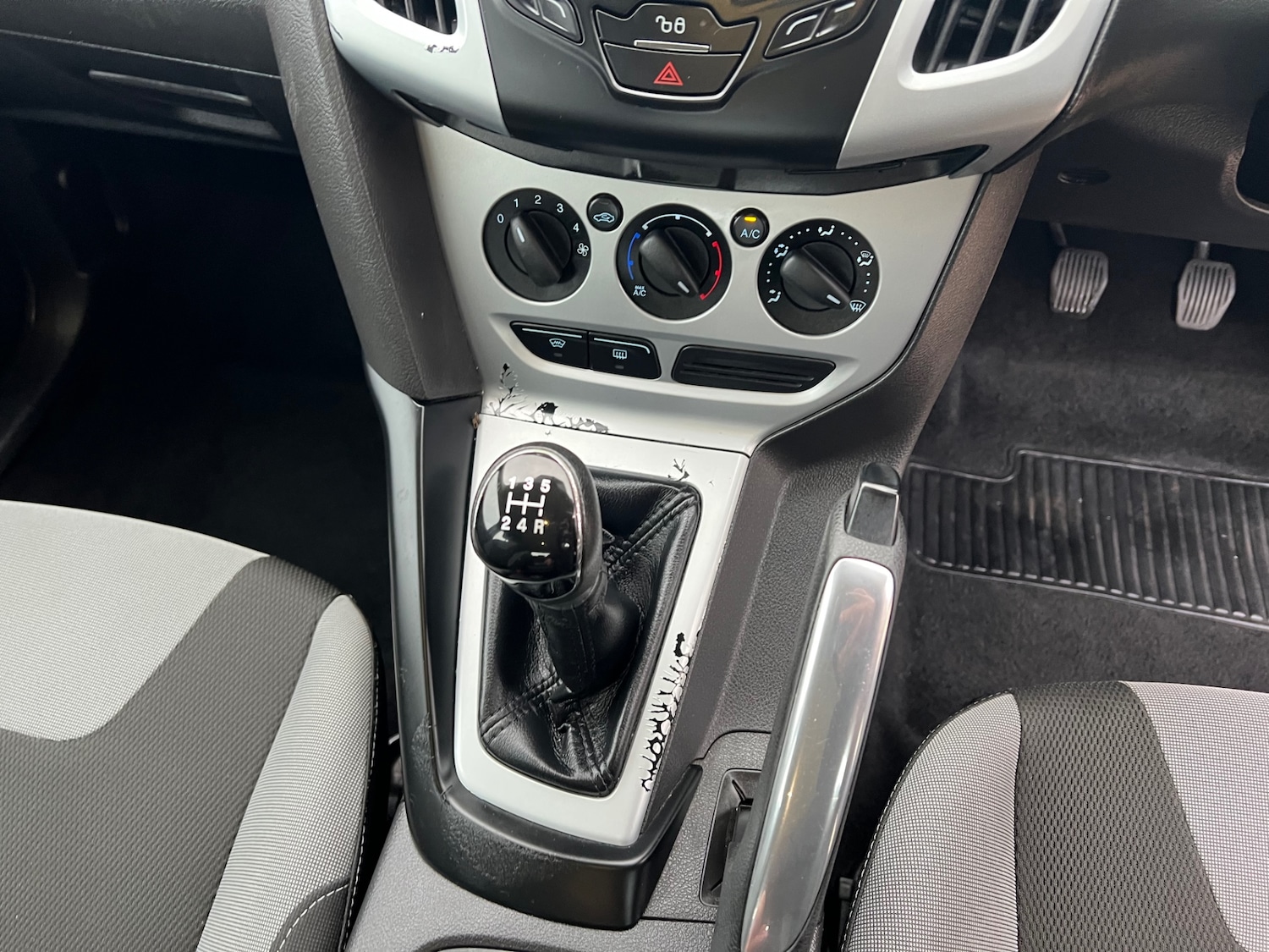 Used Ford Focus 2012 for sale - 76910981: Photo 19