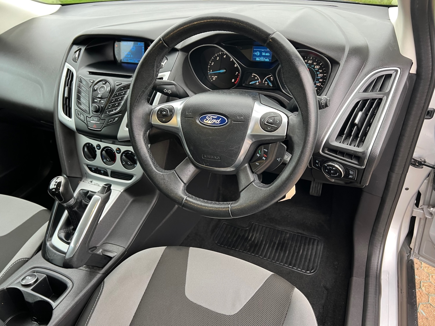 Used Ford Focus 2012 for sale - 76910981: Photo 23