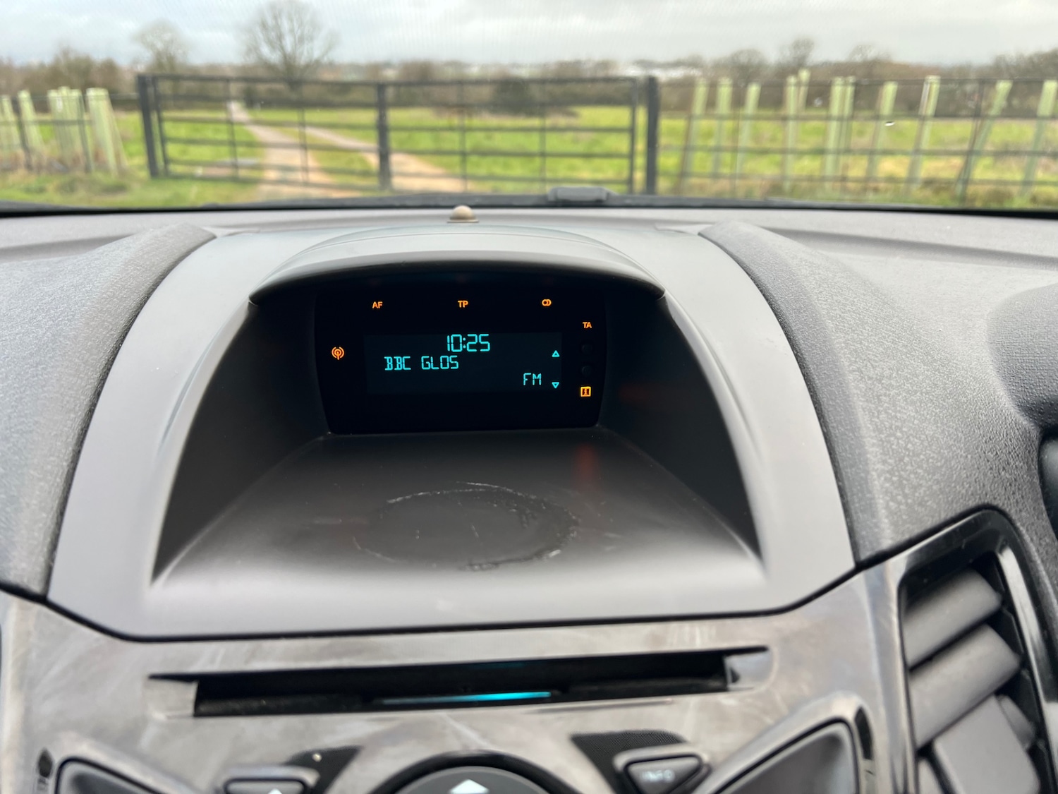 Used Ford Fiesta 2013 for sale - 77189629: Photo 24