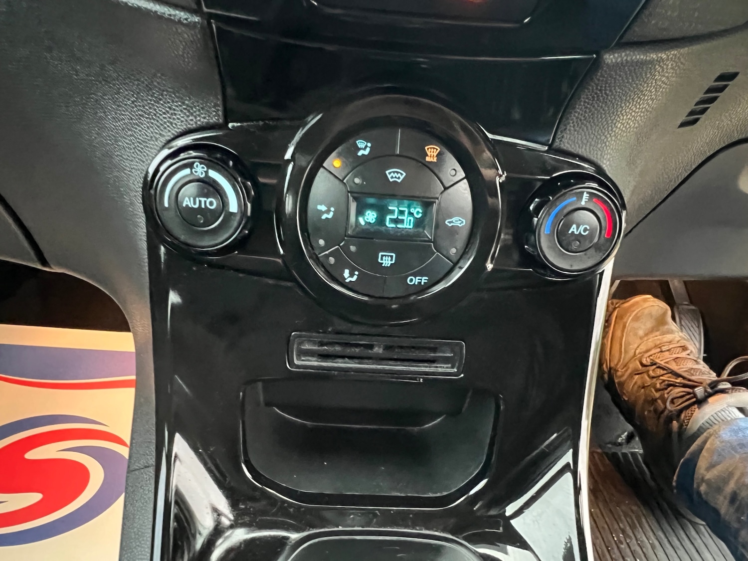 Used Ford Fiesta 2013 for sale - 77189629: Photo 26