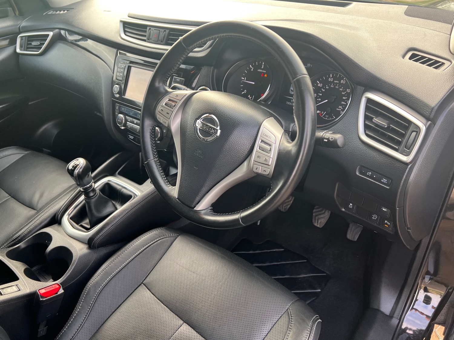 Used Nissan Qashqai 2015 for sale - 76746265: Photo 23