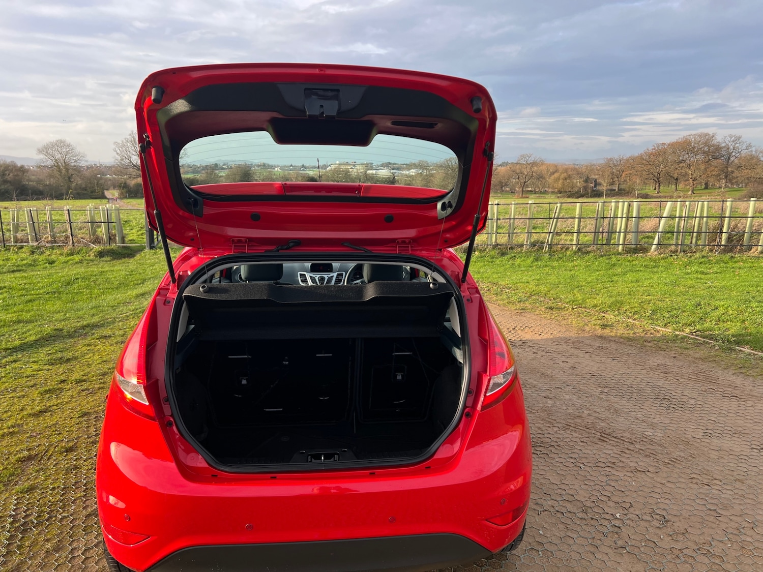 Used Ford Fiesta 2012 for sale - 76940475: Photo 13