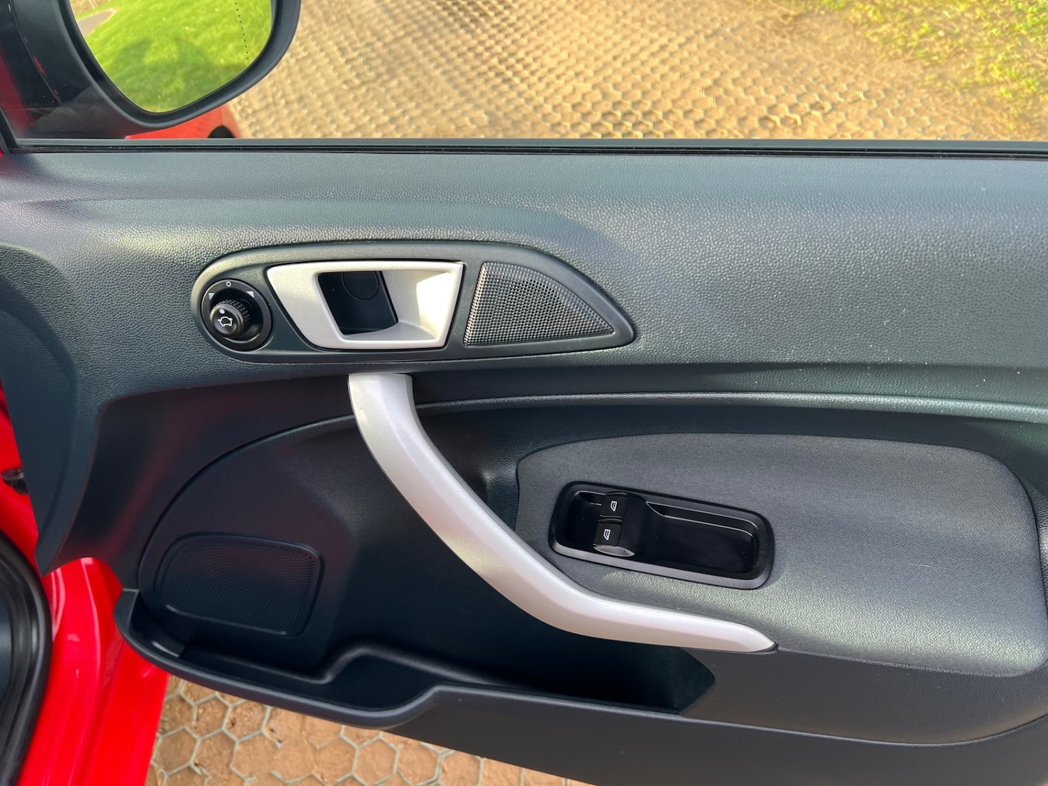 Used Ford Fiesta 2012 for sale - 76940475: Photo 16