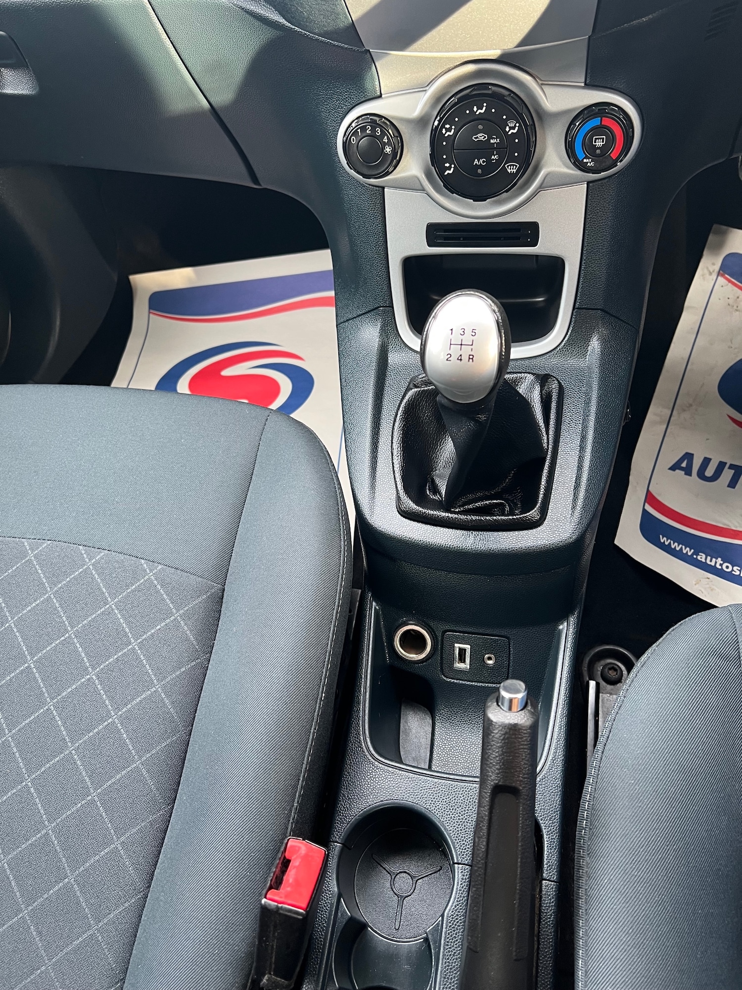 Used Ford Fiesta 2012 for sale - 76940475: Photo 22