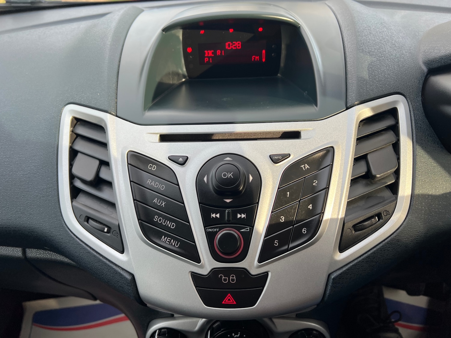 Used Ford Fiesta 2012 for sale - 76940475: Photo 23