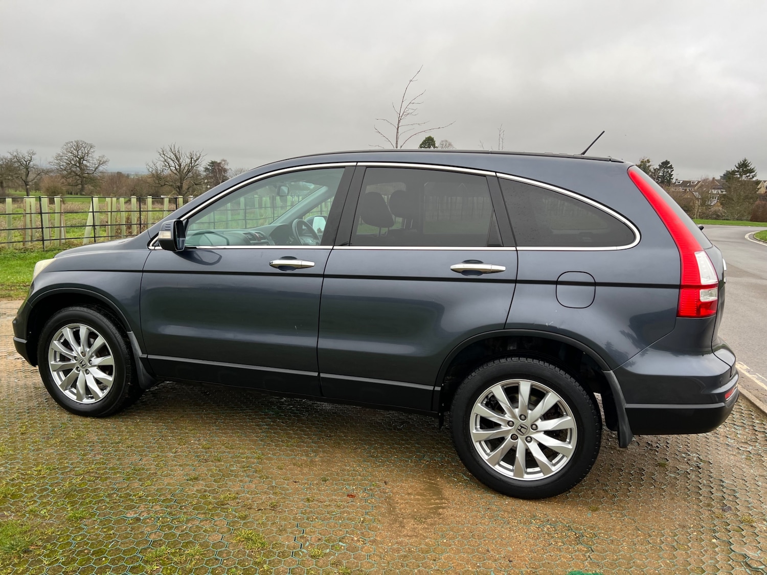 Used Honda CR-V 2010 for sale - 76979932: Photo 15
