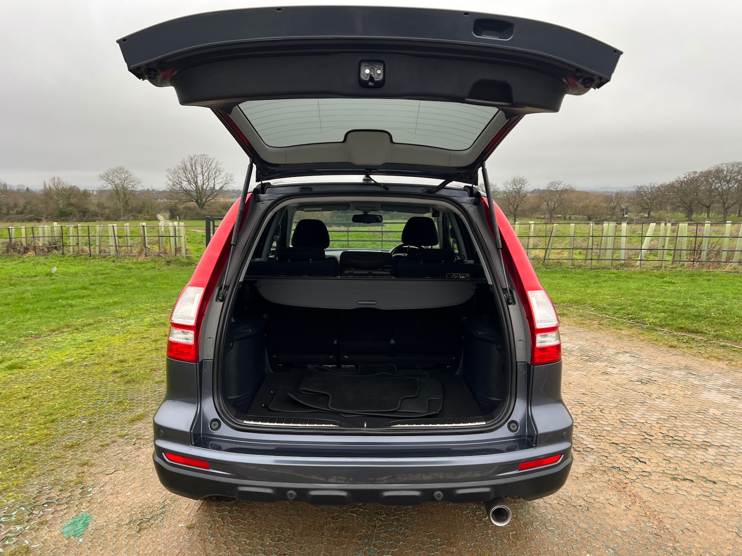 Used Honda CR-V 2010 for sale - 76979932: Photo 17