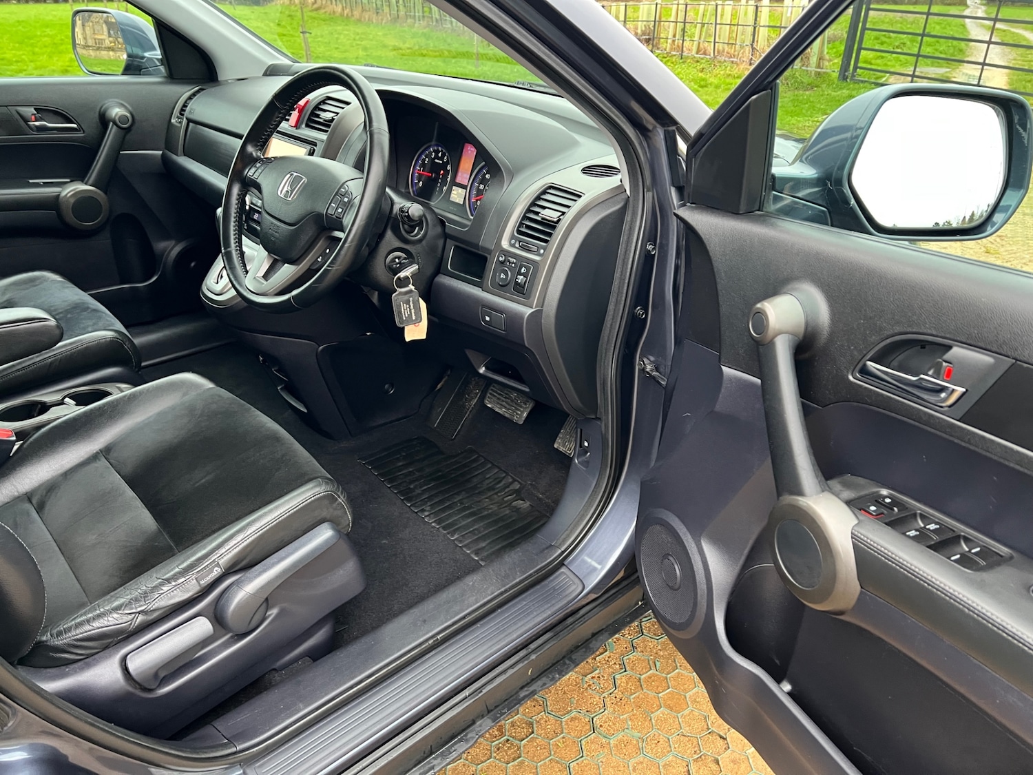 Used Honda CR-V 2010 for sale - 76979932: Photo 27