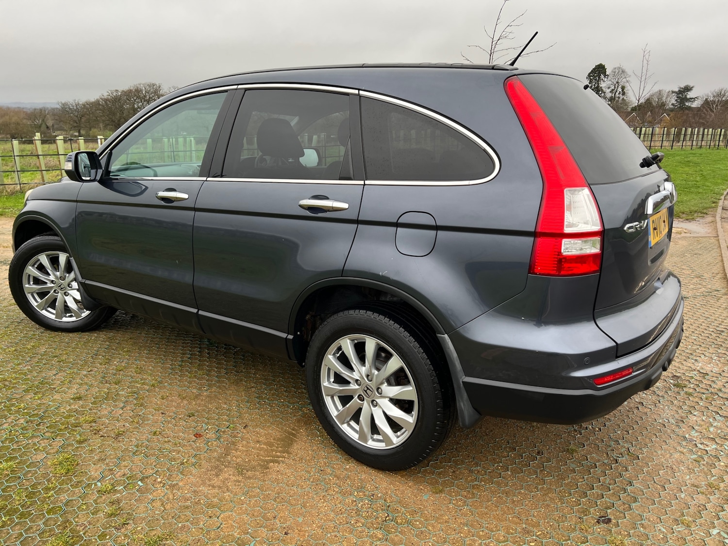 Used Honda CR-V 2010 for sale - 76979932: Photo 5