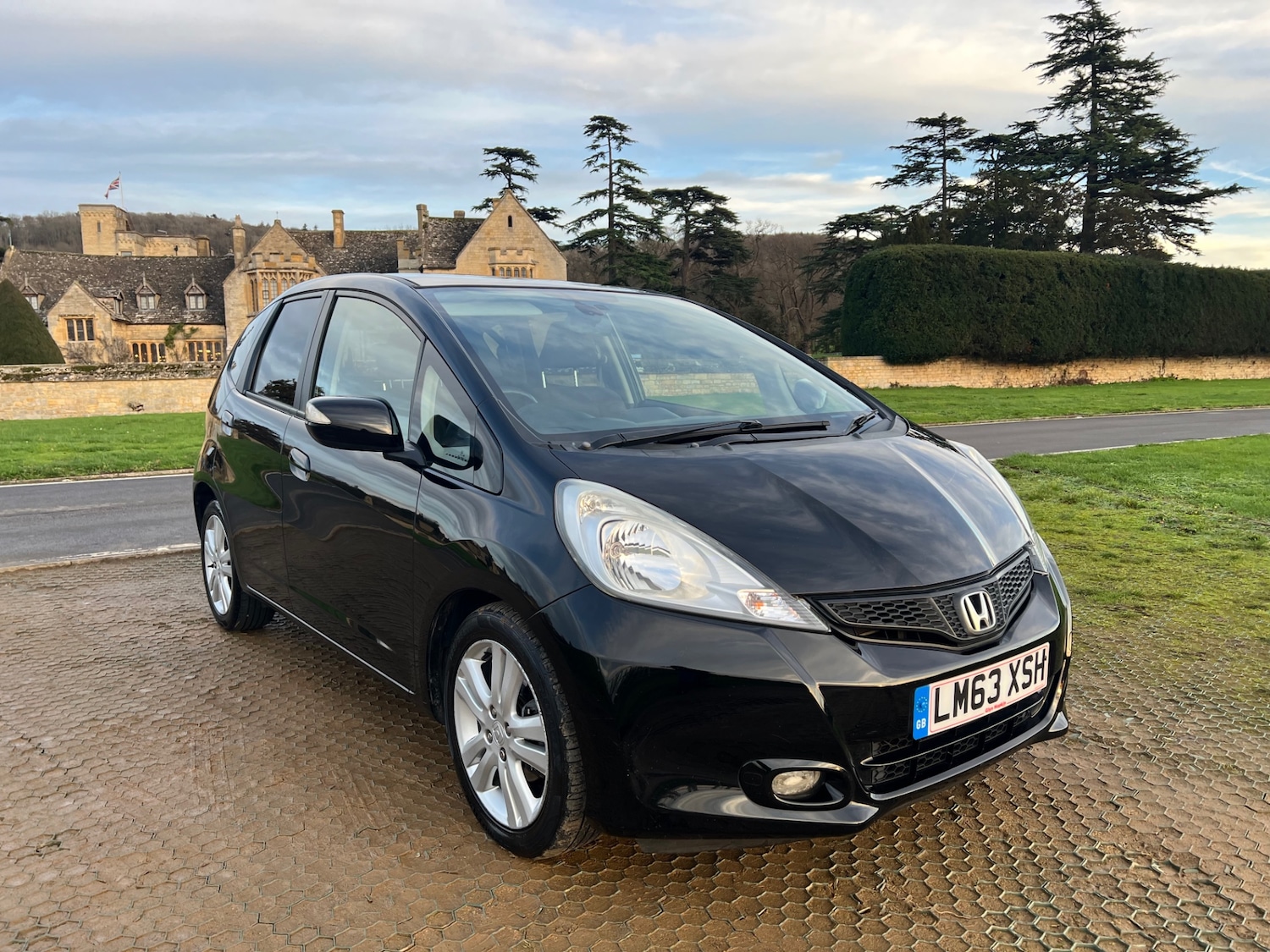 Used Honda Jazz 2013 for sale - 76935410: Photo 2