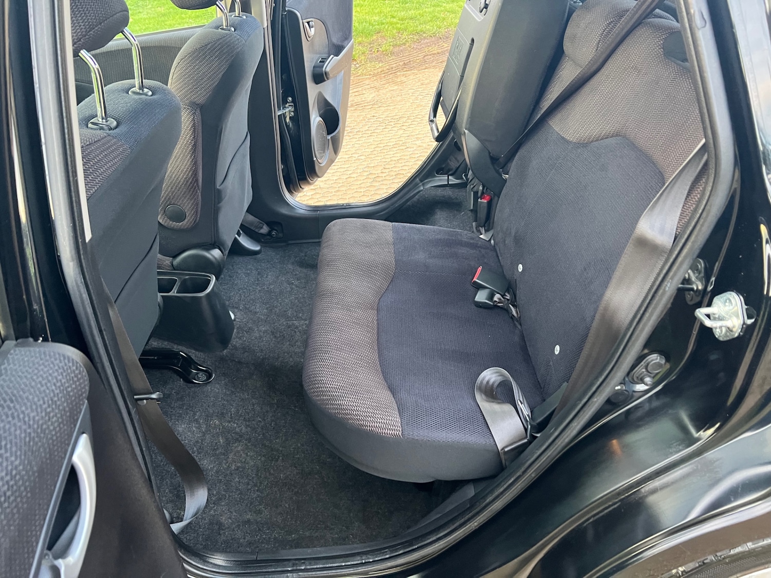 Used Honda Jazz 2013 for sale - 76935410: Photo 23