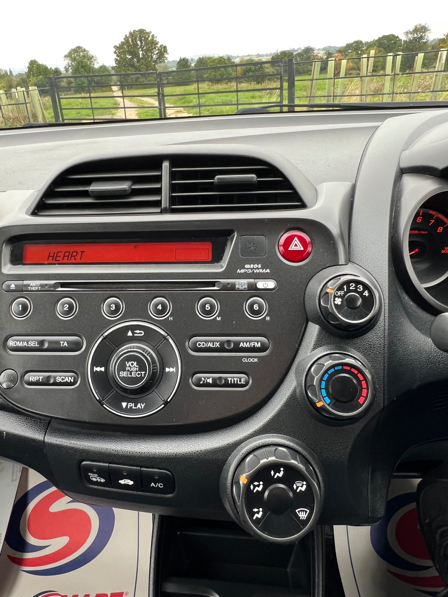 Used Honda Jazz 2012 for sale - 76174387: Photo 27