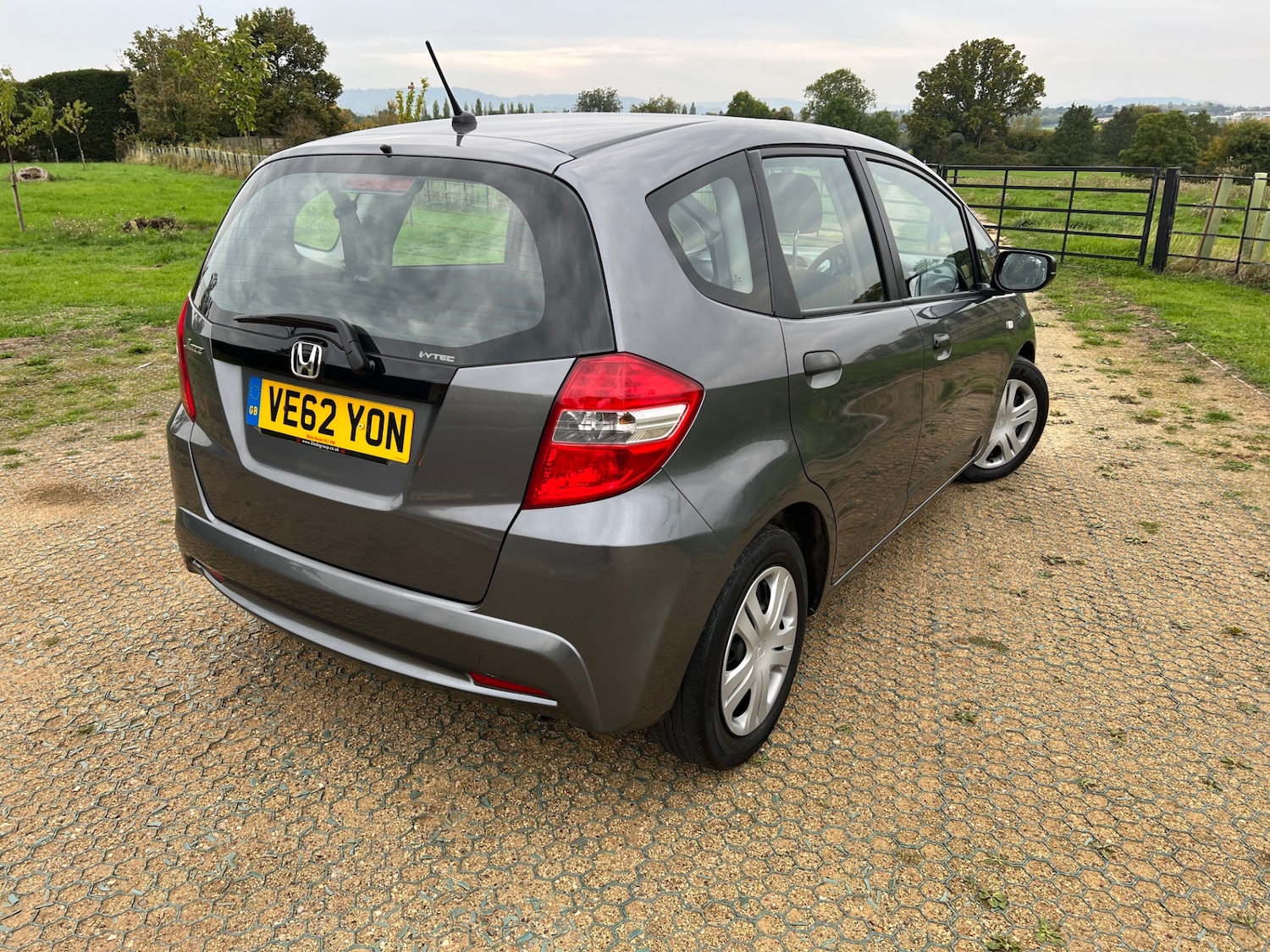 Used Honda Jazz 2012 for sale - 76174387: Photo 4
