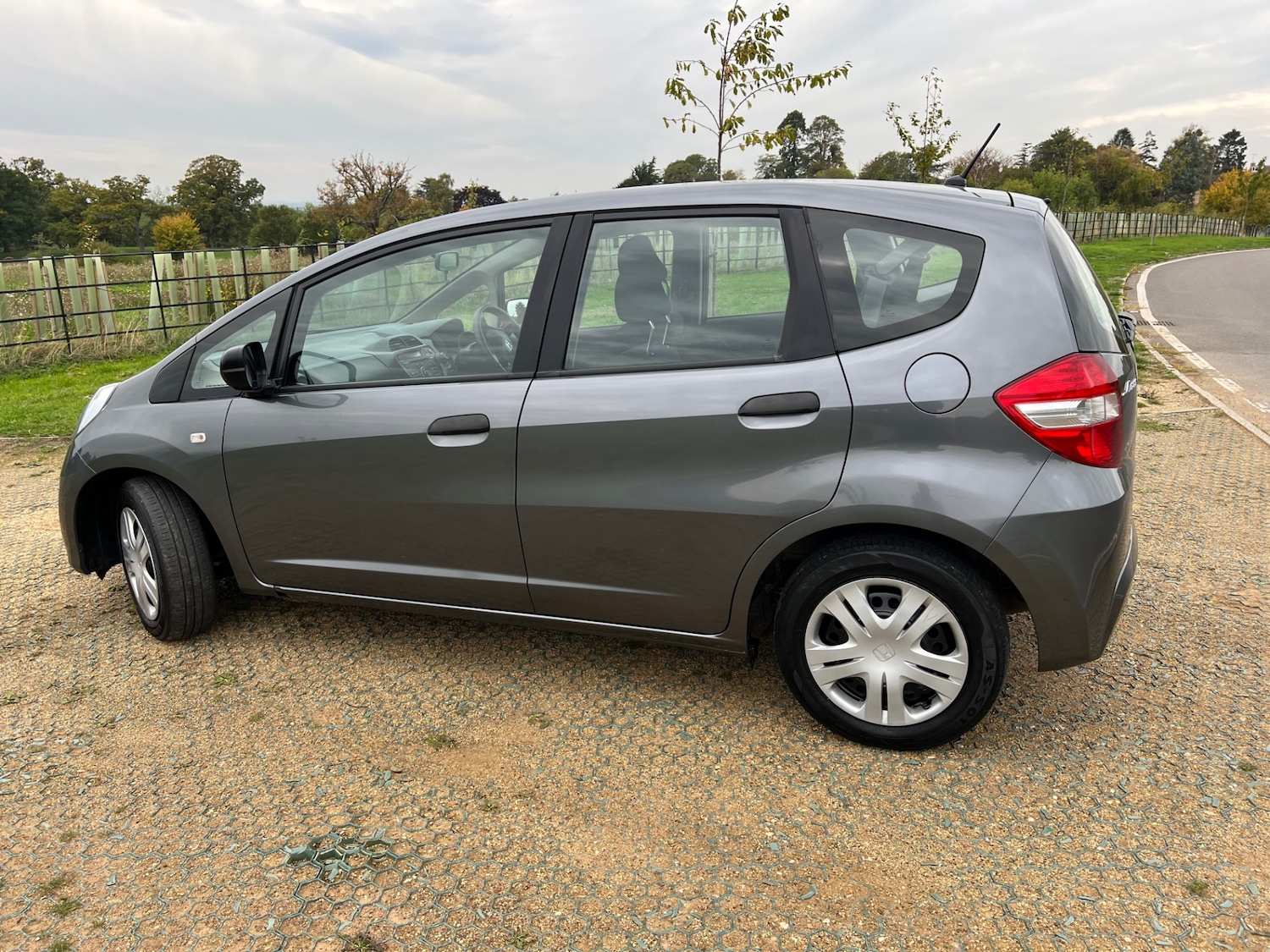 Used Honda Jazz 2012 for sale - 76174387: Photo 5