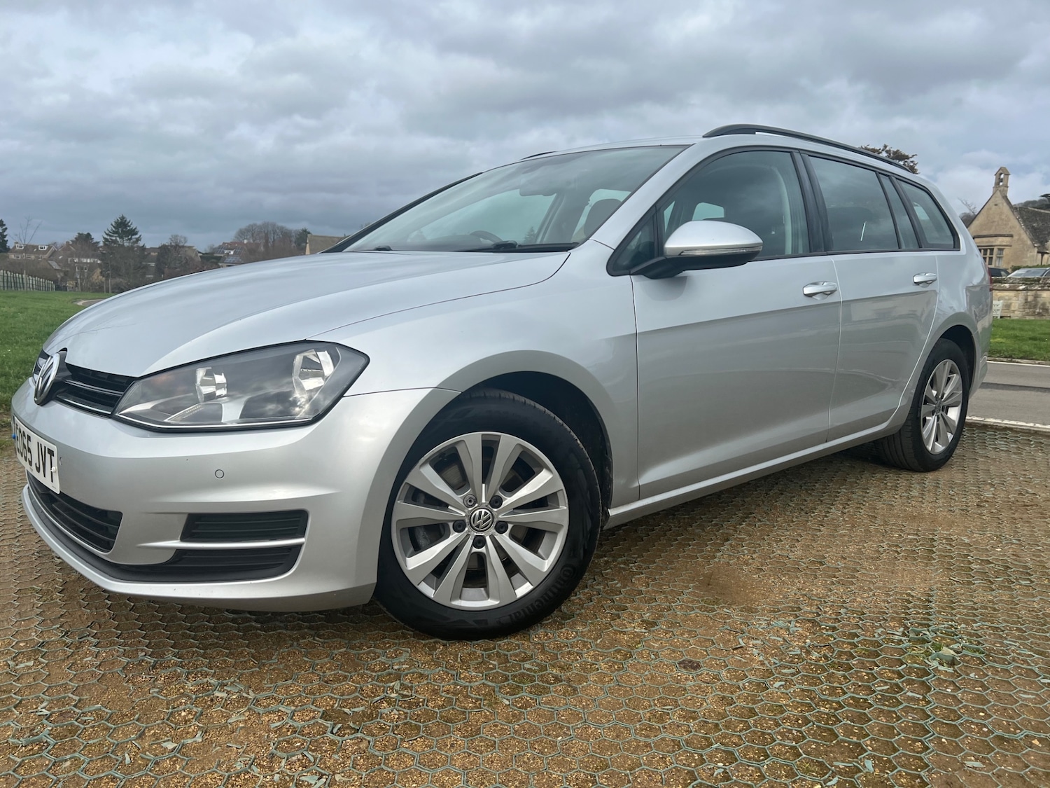 Used Volkswagen Golf 2015 for sale - 77314164: Photo 2