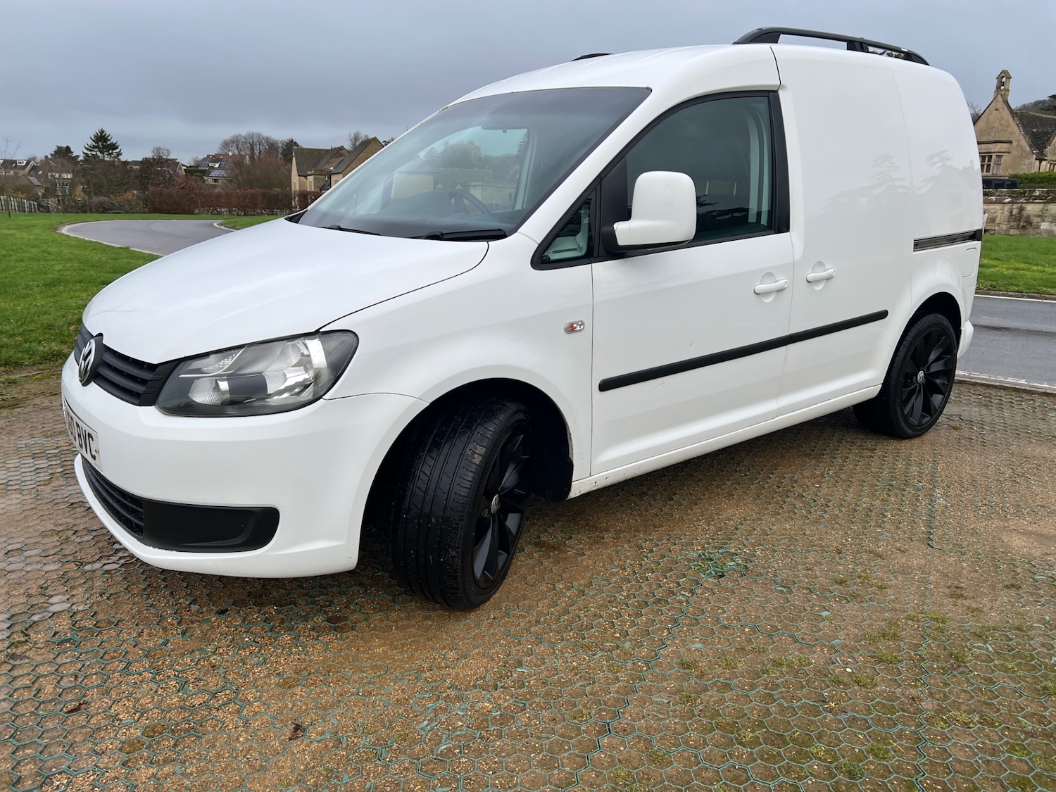 Used Volkswagen Caddy 2010 for sale - 76848865: Photo 4