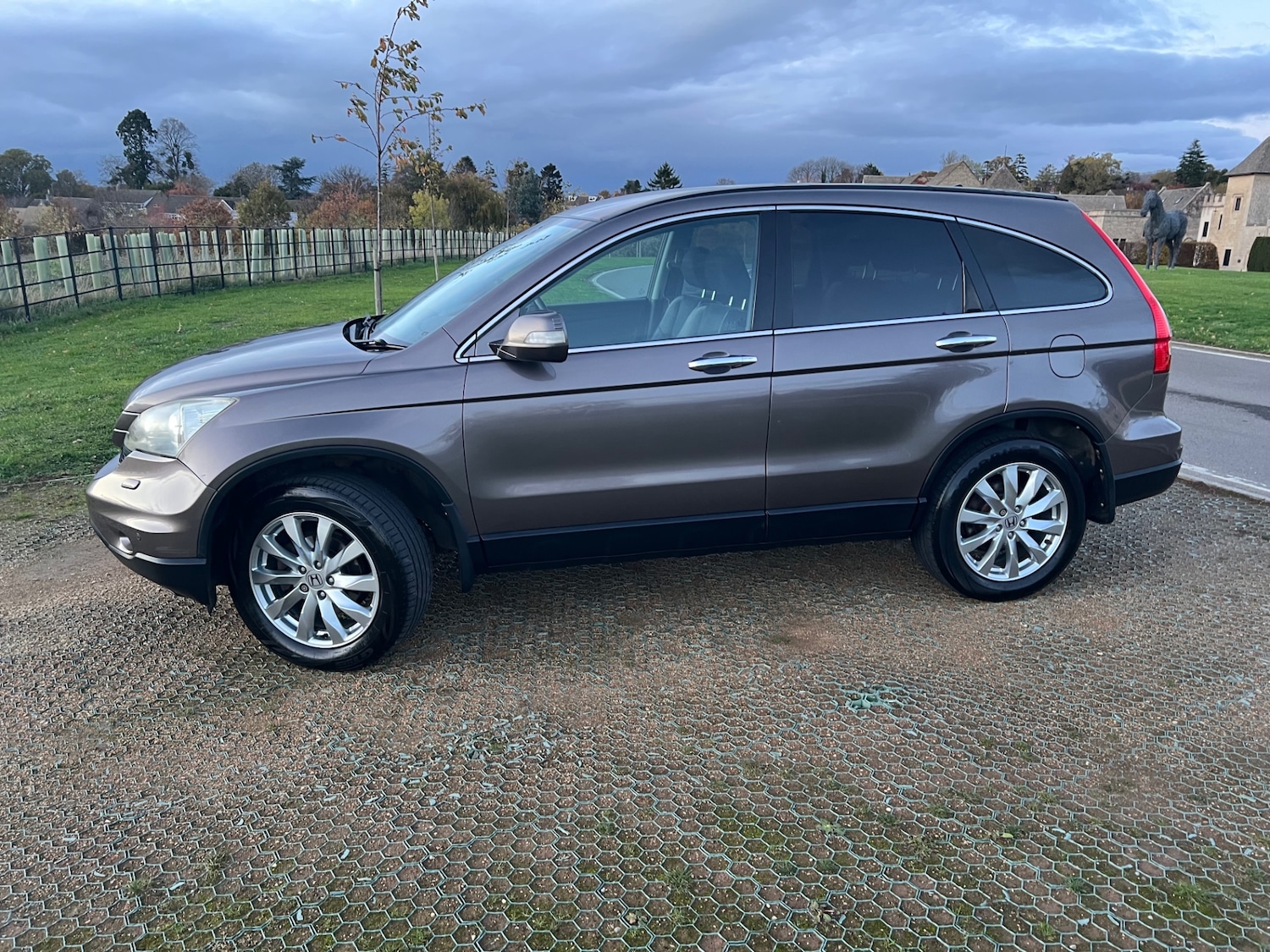 Used Honda CR-V 2010 for sale - 76440058: Photo 4