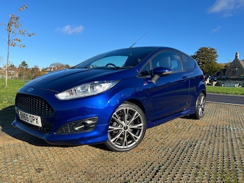 Used Ford Fiesta 2016 for sale - 76444407: Photo
