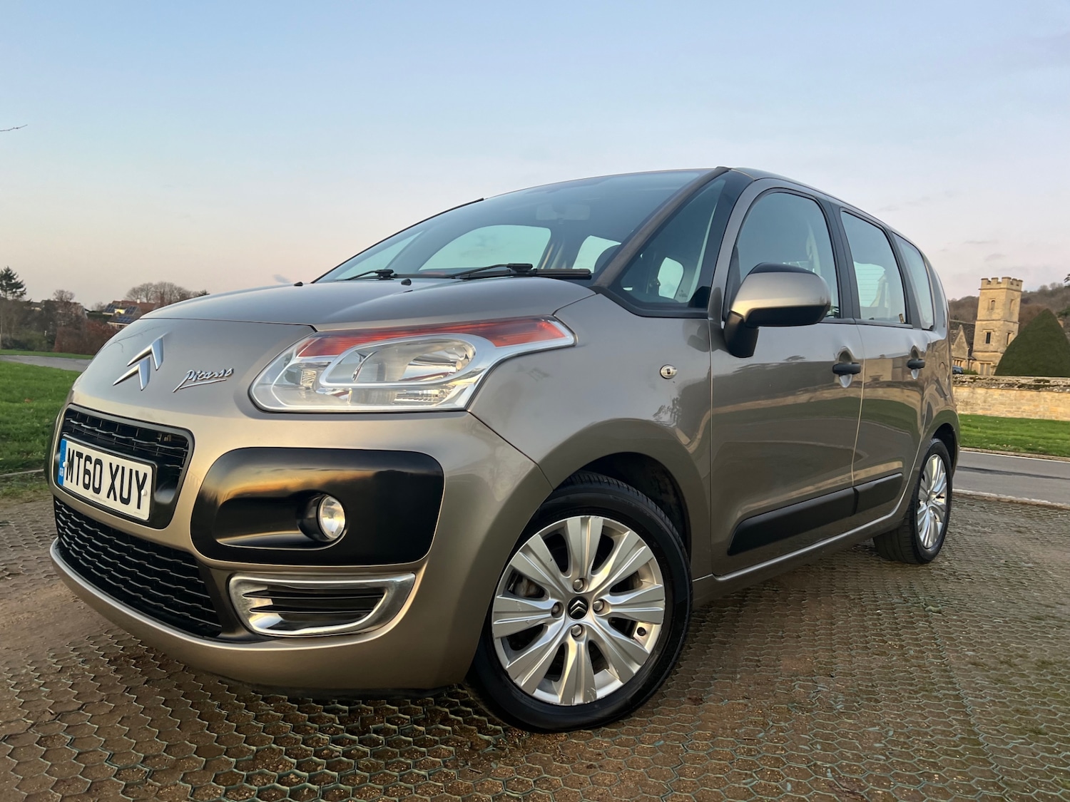 Used Citroen C3 Picasso 2011 for sale - 76627042: Photo 1