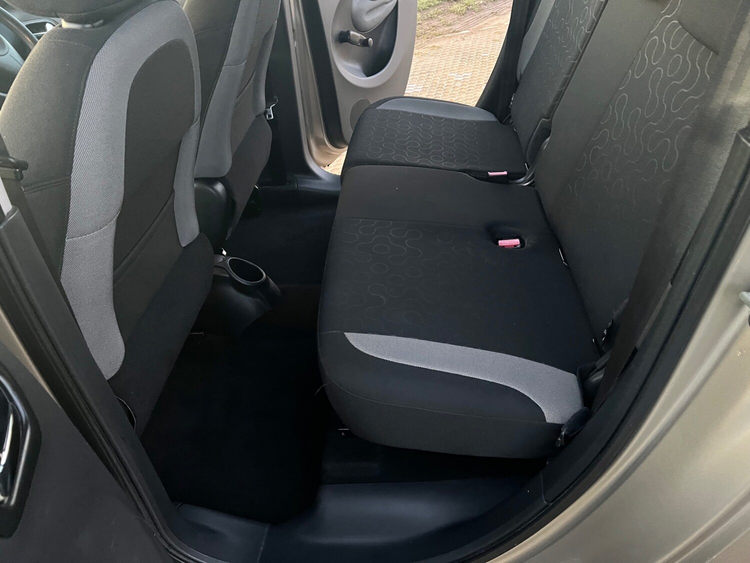 Used Citroen C3 Picasso 2011 for sale - 76627042: Photo 18