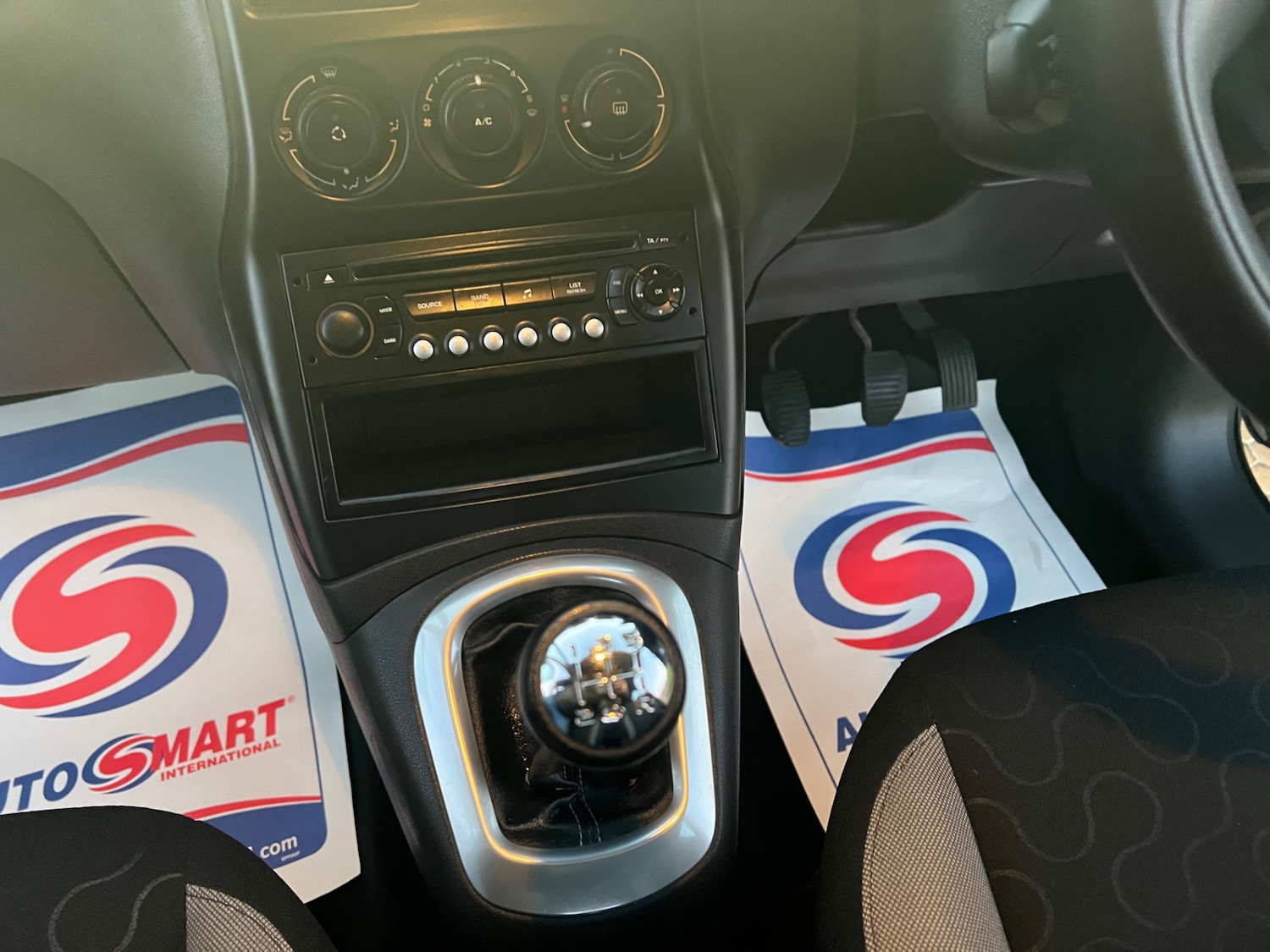 Used Citroen C3 Picasso 2011 for sale - 76627042: Photo 27