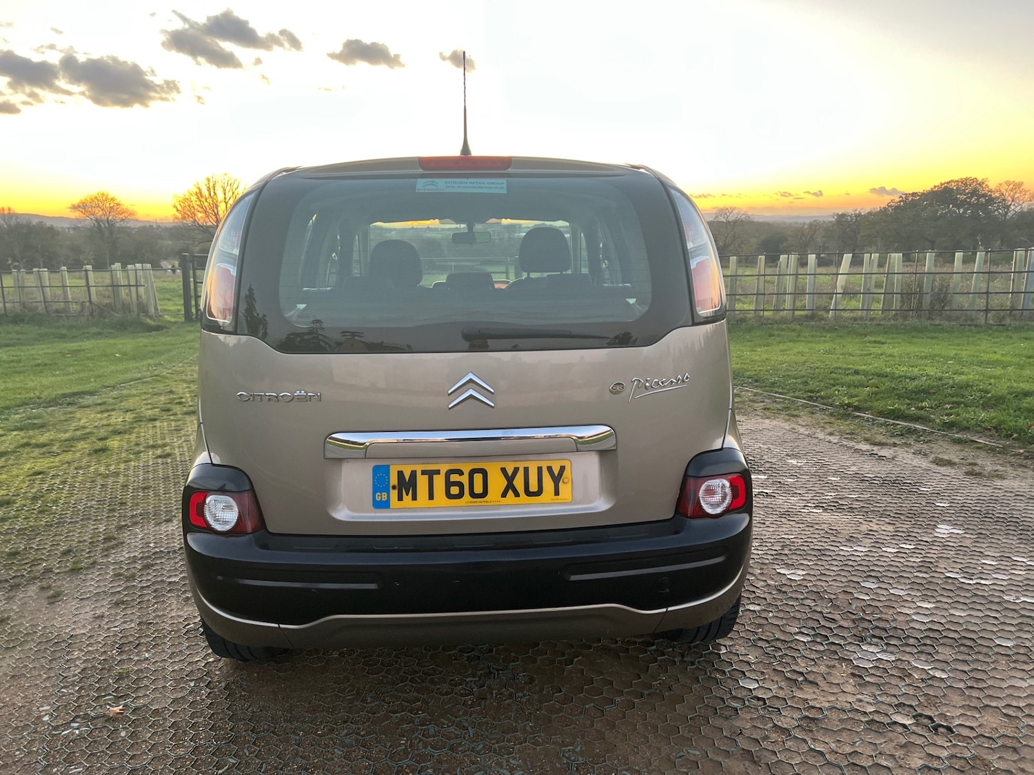 Used Citroen C3 Picasso 2011 for sale - 76627042: Photo 6