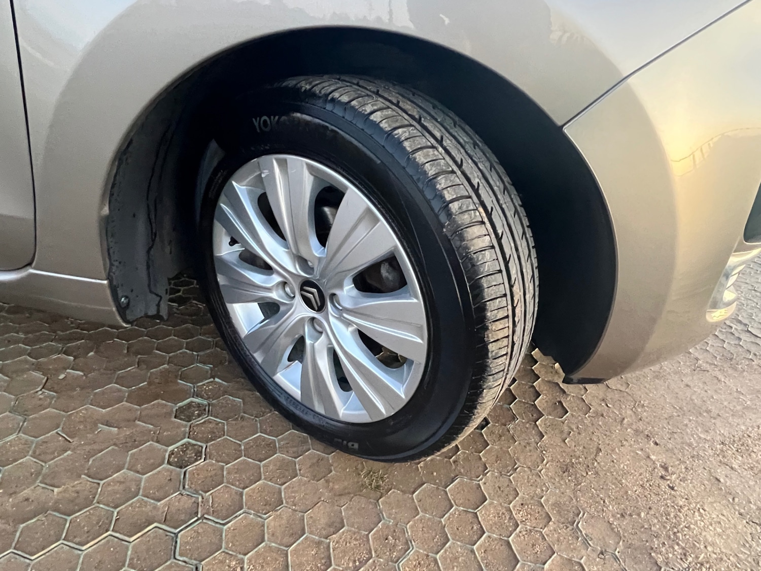 Used Citroen C3 Picasso 2011 for sale - 76627042: Photo 8