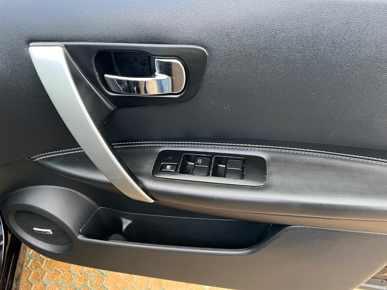 Used Nissan Qashqai 2010 for sale - 77423615: Photo 19